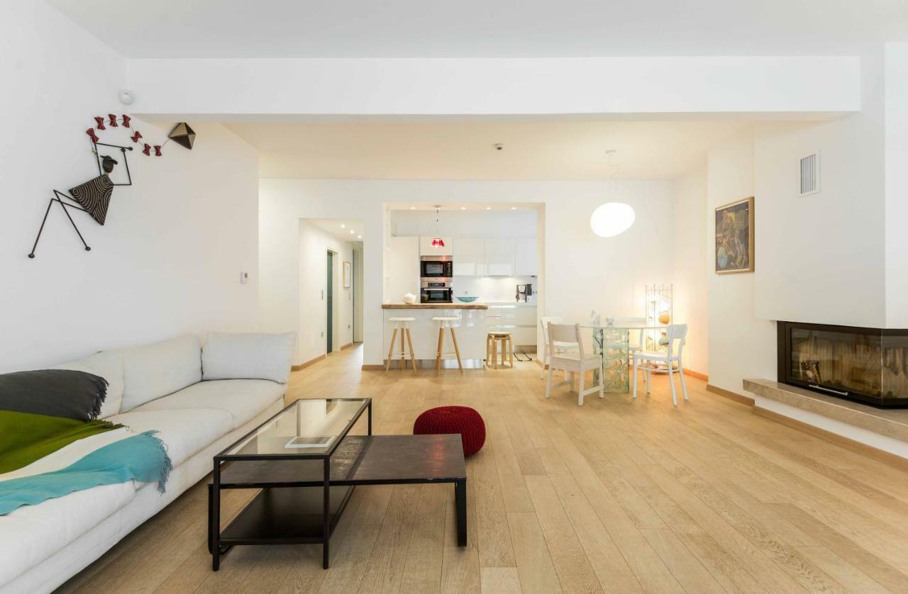 Stylish 3-Bedroom Apartment & Terrace 테살로니키 외부 사진